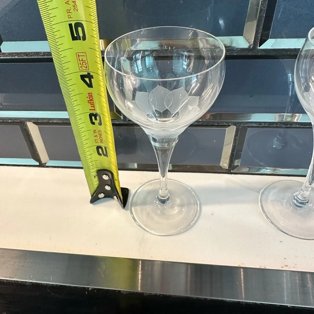 Elegant‎ crystal Glass Set